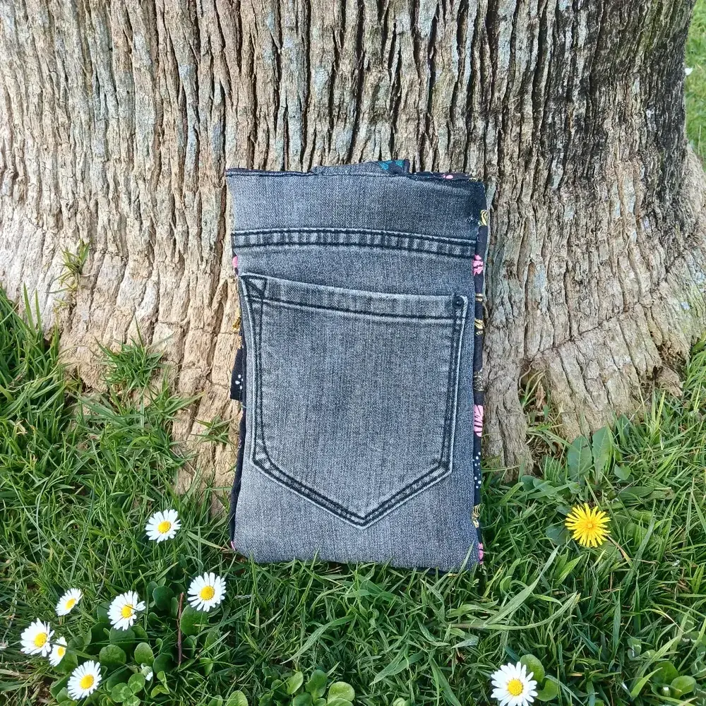 Bolsitos para tablet en denim