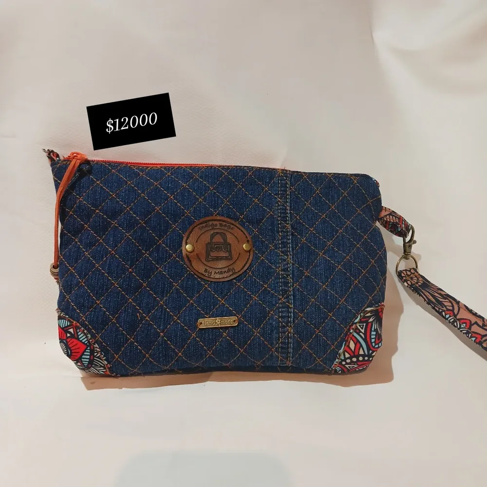 Estuches multiuso en denim reciclado